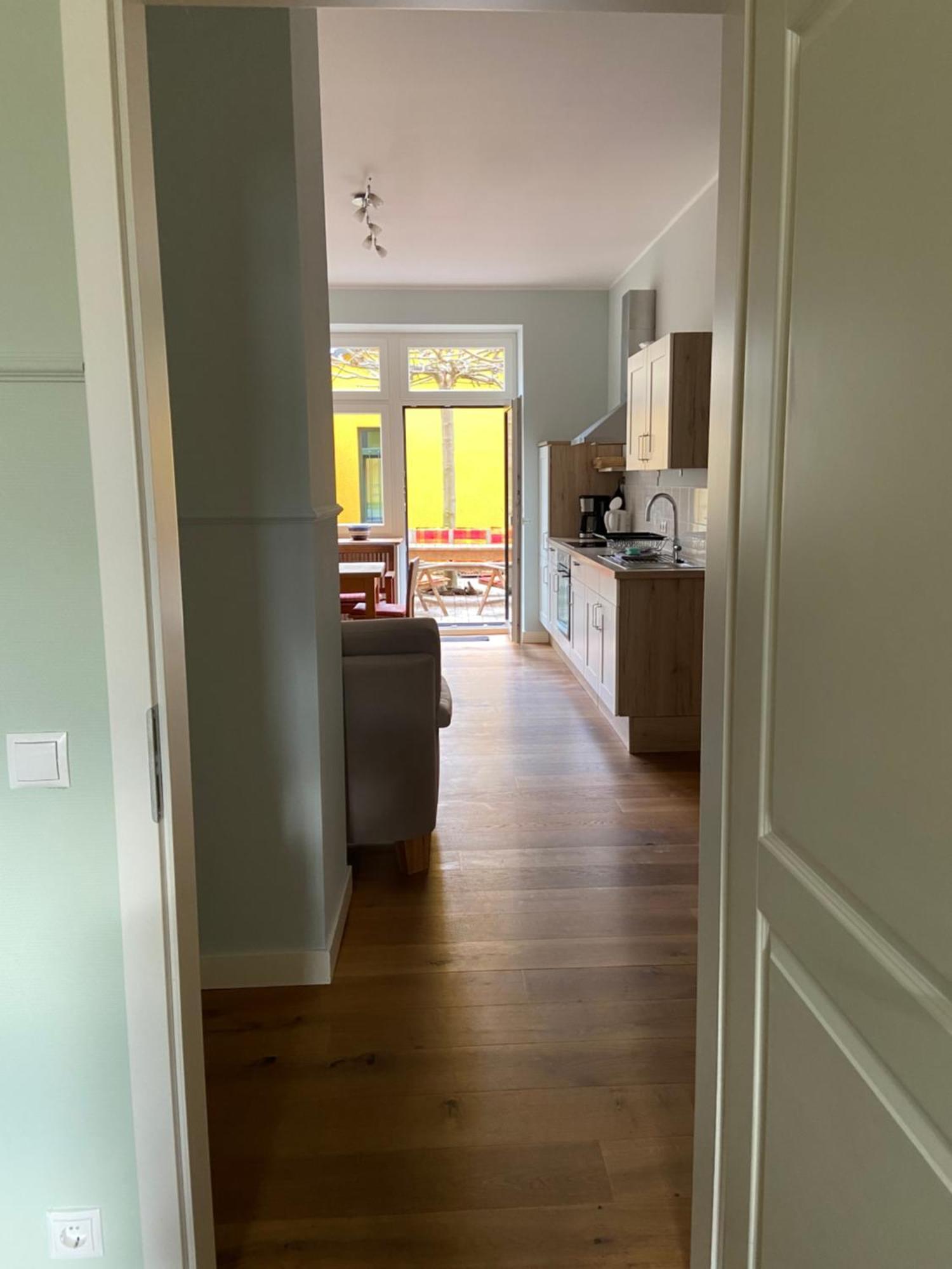 Fewo Mit 2 Schlafzimmern, Wohnkueche, Terrasse Bonn Bagian luar foto