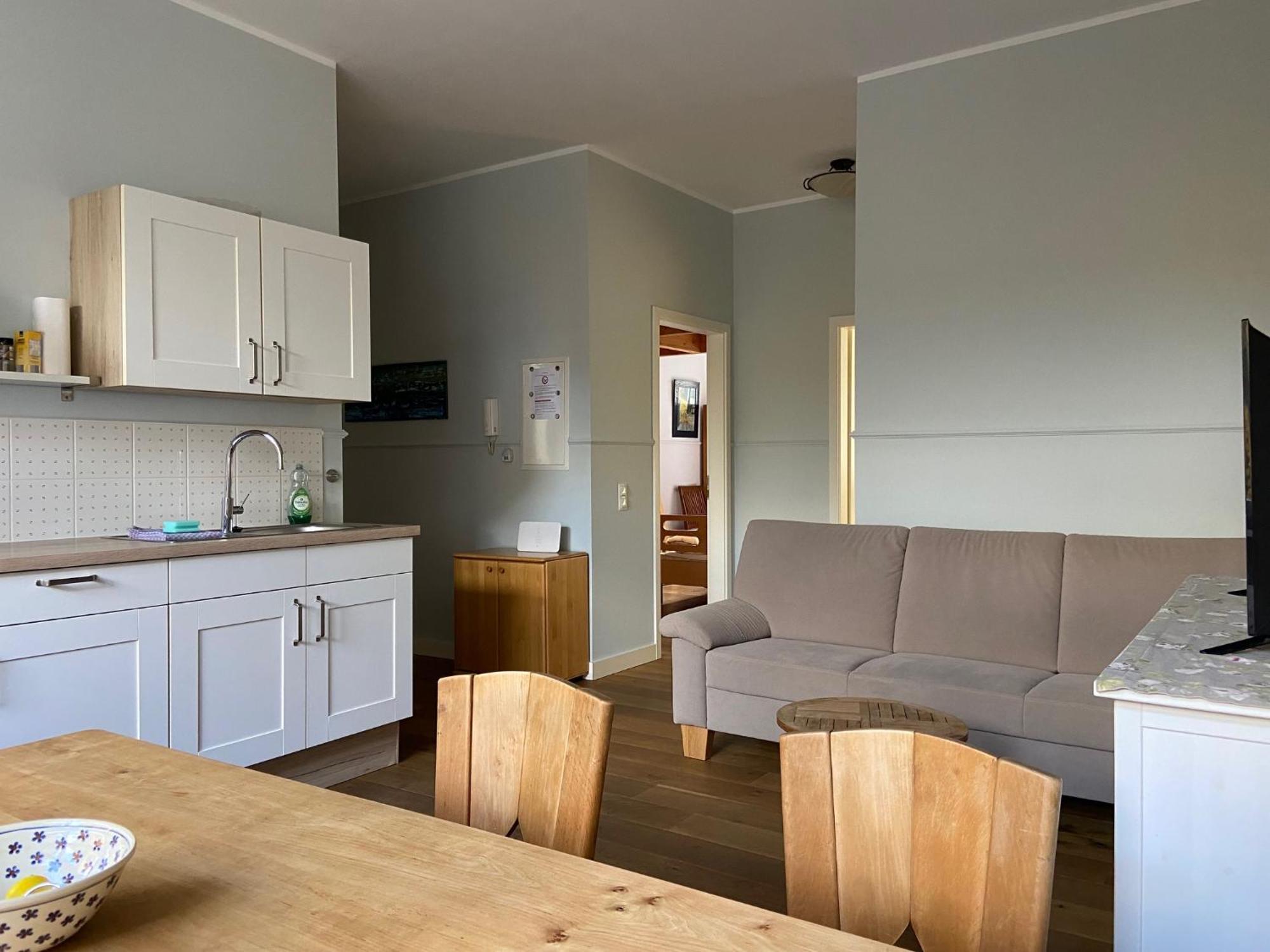 Fewo Mit 2 Schlafzimmern, Wohnkueche, Terrasse Bonn Bagian luar foto